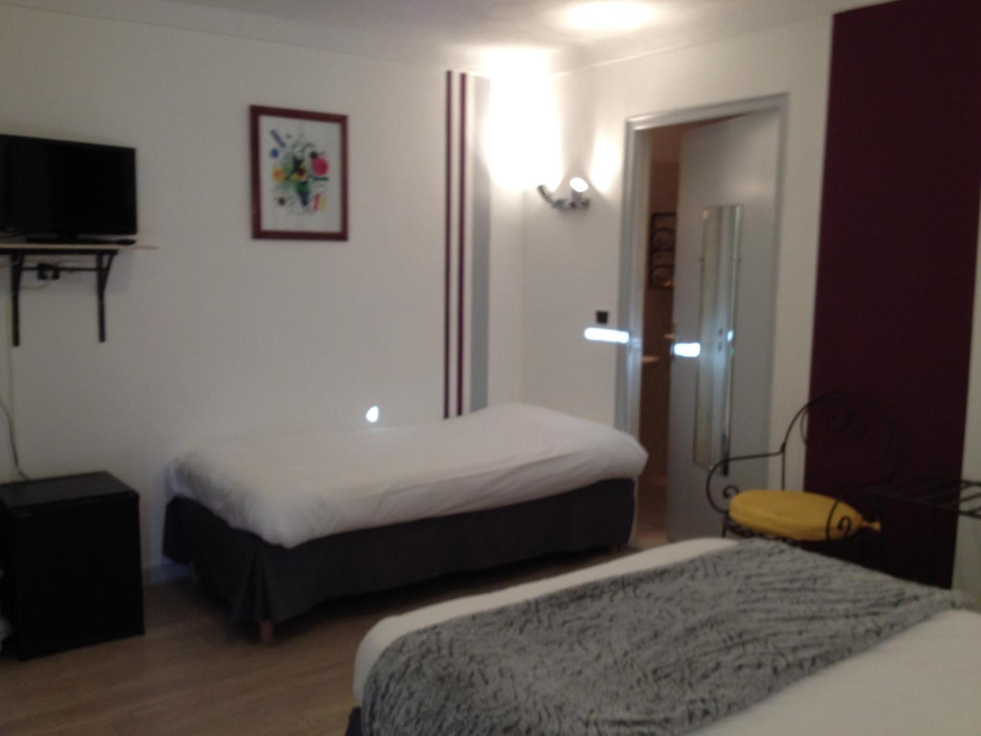 Saint-Martin-de-Castillon Hotel Lou Caleu Restaurant Le Rocher Des Abeilles מראה חיצוני תמונה